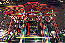 六所神社本殿
