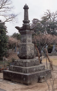 「大正寺宝篋印塔」の画像