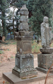 「大正寺宝篋印塔（十九夜塔）」の画像